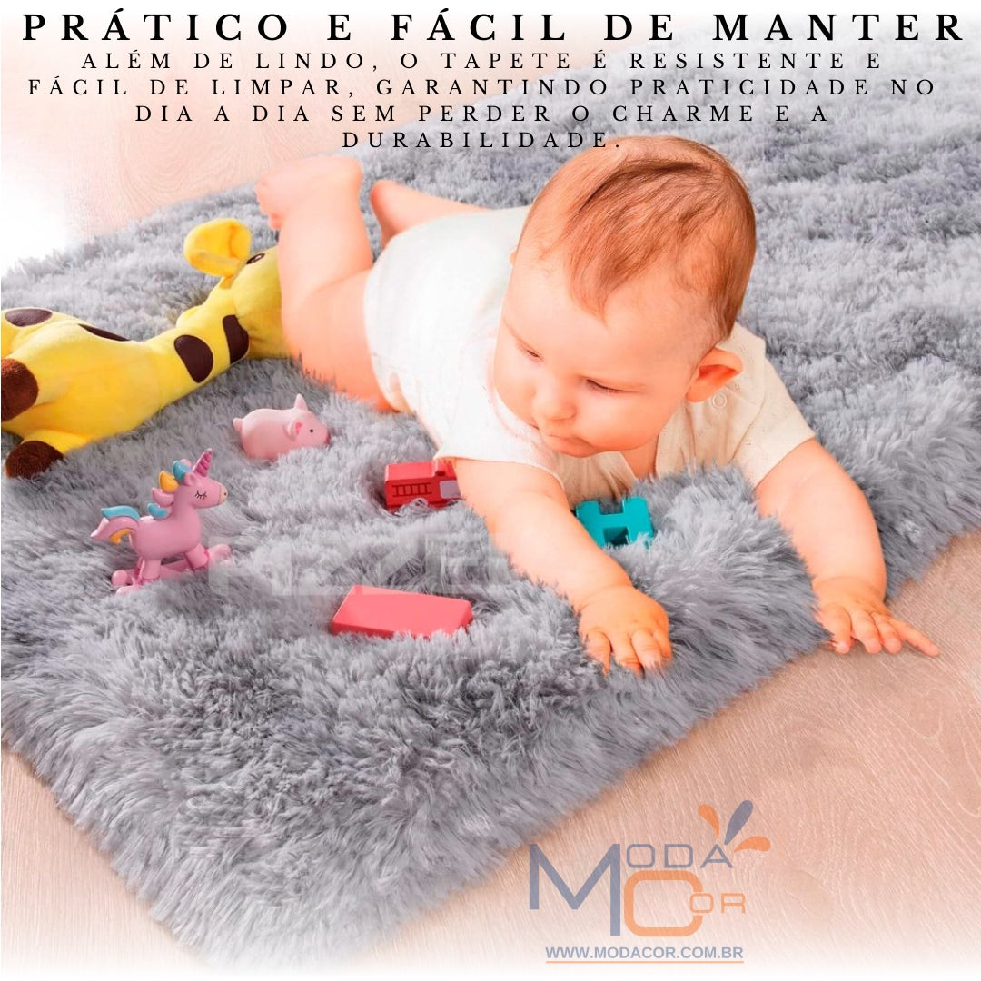 Detalhe do fio felpudo de 4 cm do tapete LuxFelp