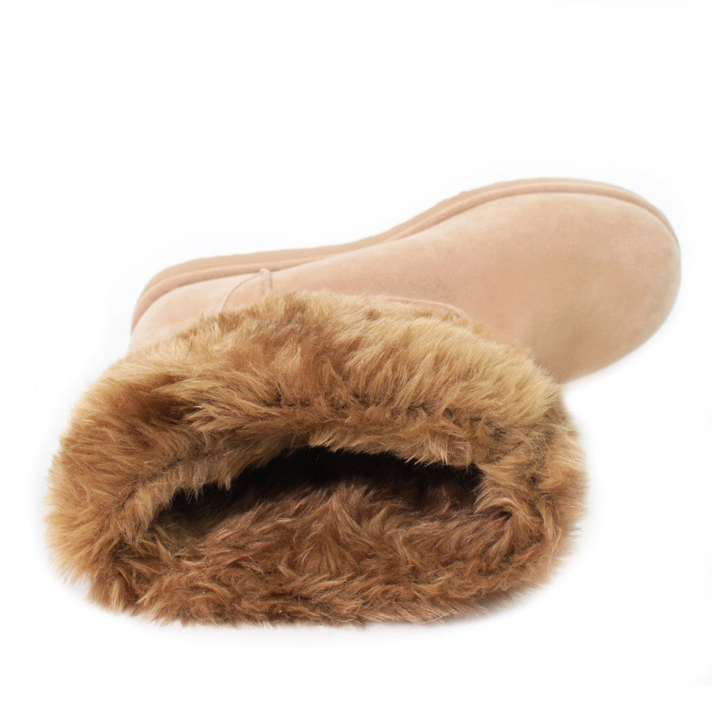 Bota Feminina Uggui Bege Forrada Com Pelos Para Frio Inverno Neve