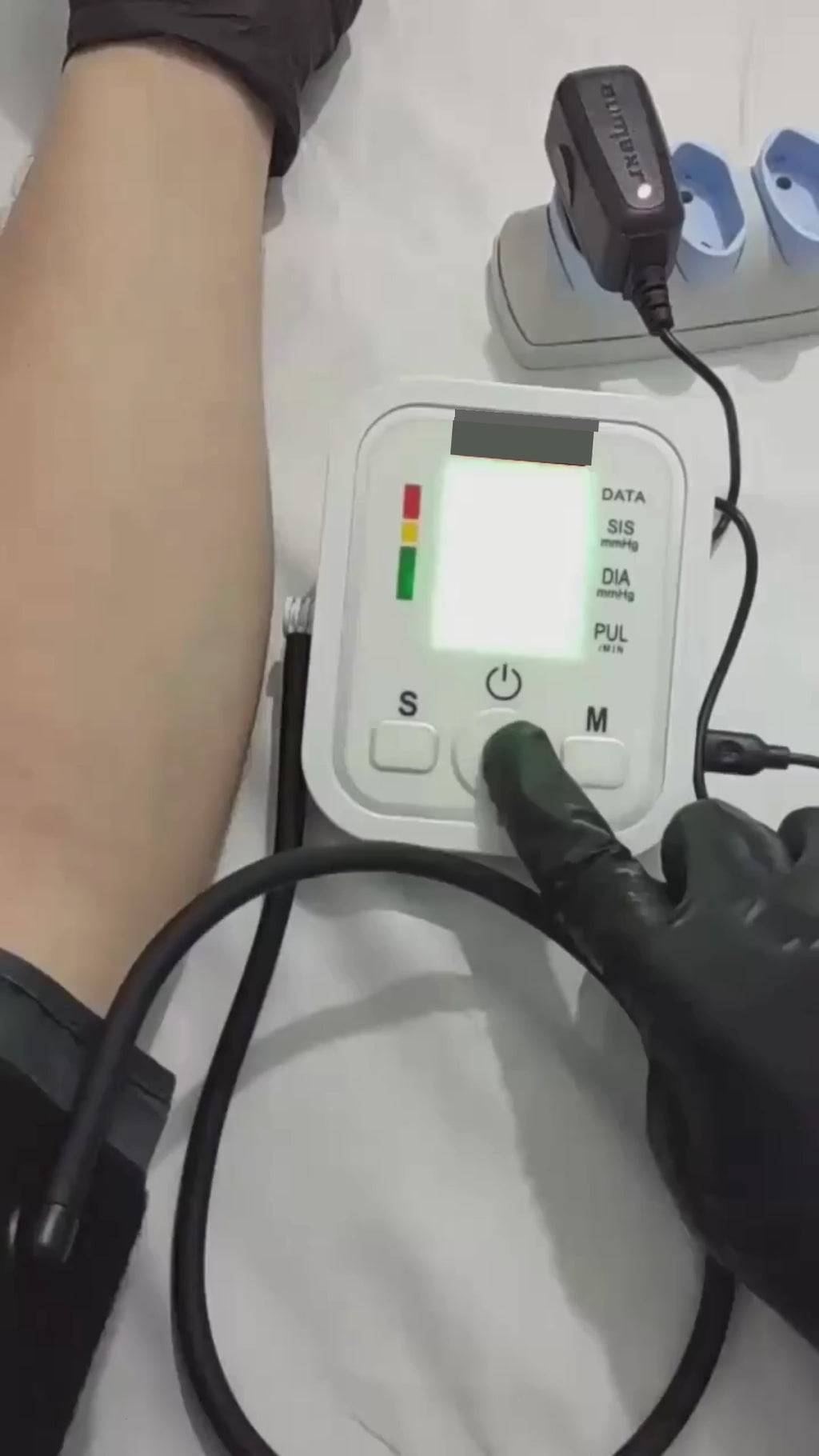 Medidor Pressão Digital Braço Automático Voz LCD Memória USB Pilha Branco Fácil Uso – Moda Cor™